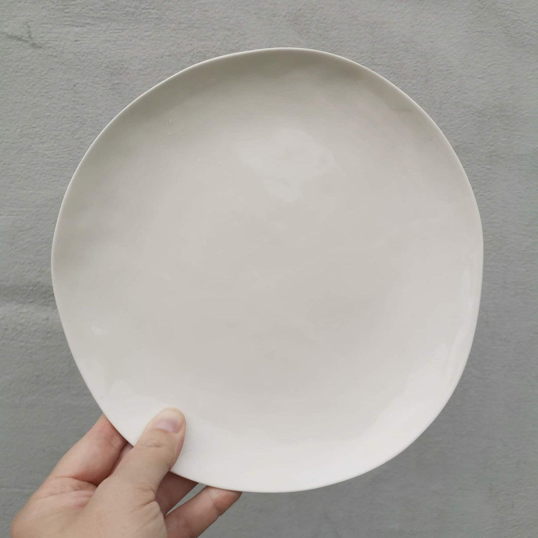 glossy white plate ~ size large